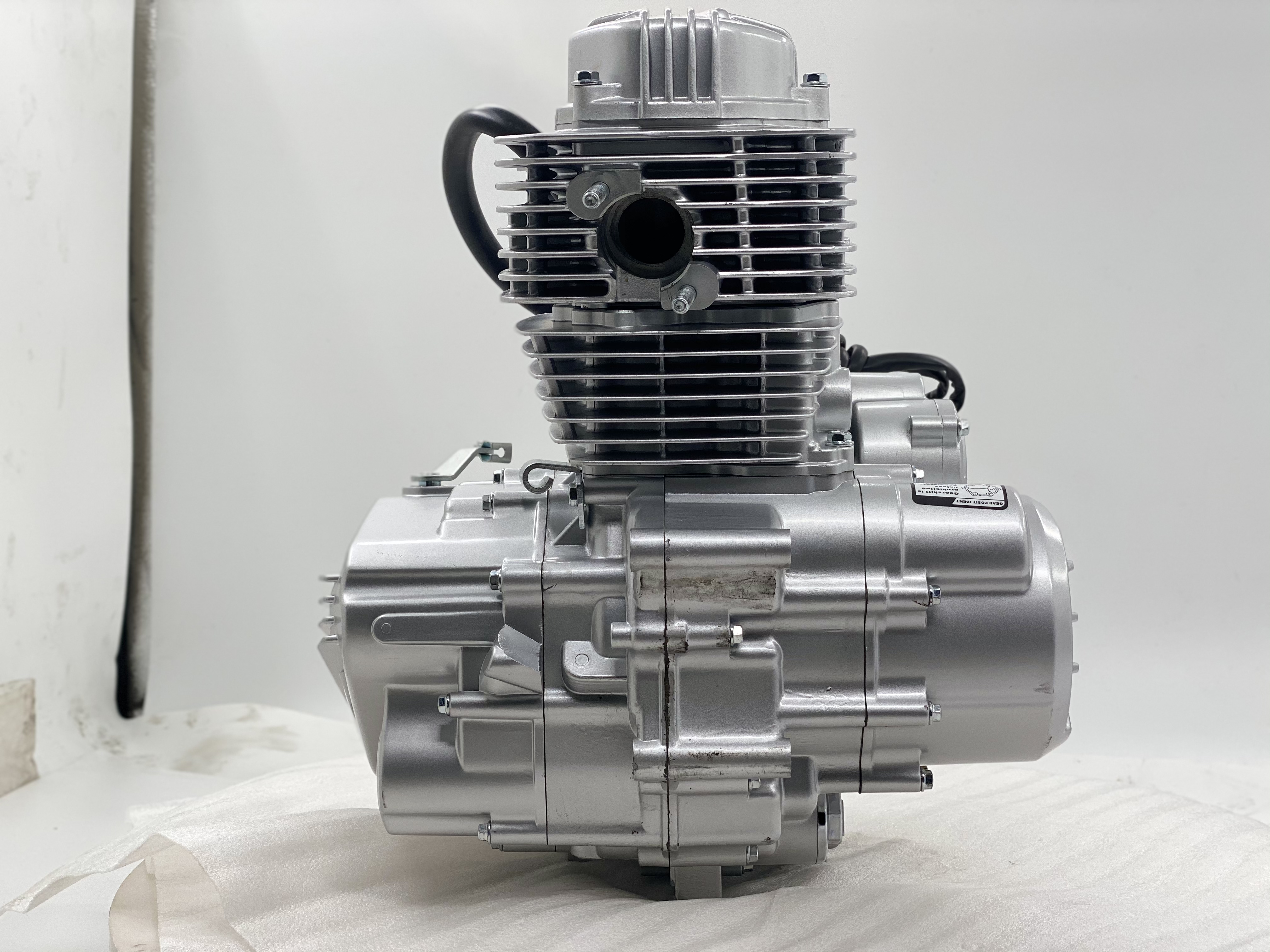 Tricycle Spare Parts CCC Replacement DAYANG 200CC Air-cooled Motorcycles Engine Assembly