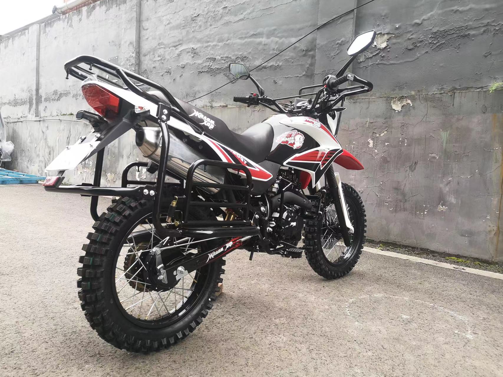 Stylish Trendy 250cc Street Legal Dirt Bike For Adults 200 - 350W