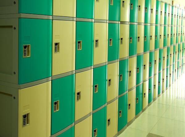 Ventilation Plastic Gym Lockers Four Tier Anti UV Aging Waterproof Storage