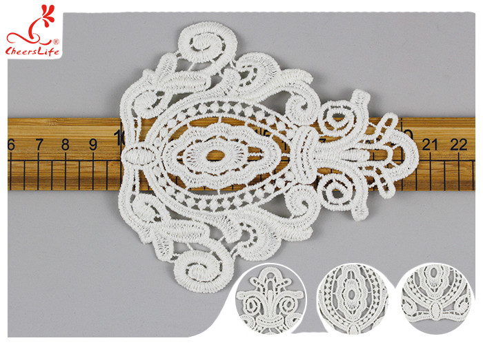 Heavy Retro Guipure Neckline Applique Trim Size 9 * 10.5 Cm / Bridal Lace Appliques