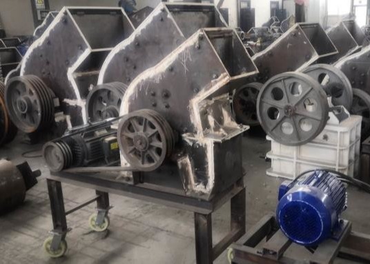 10-25TPH Small Hammer Crusher Machine In Cement Plant