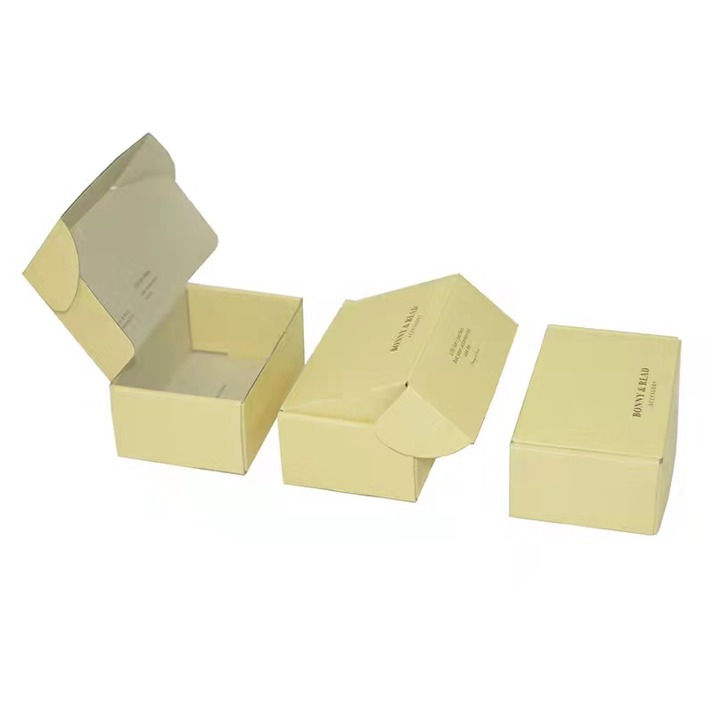 Self Adhesive Shipping Boxes 10x4x4 CMYK Full Color Pantone Colour