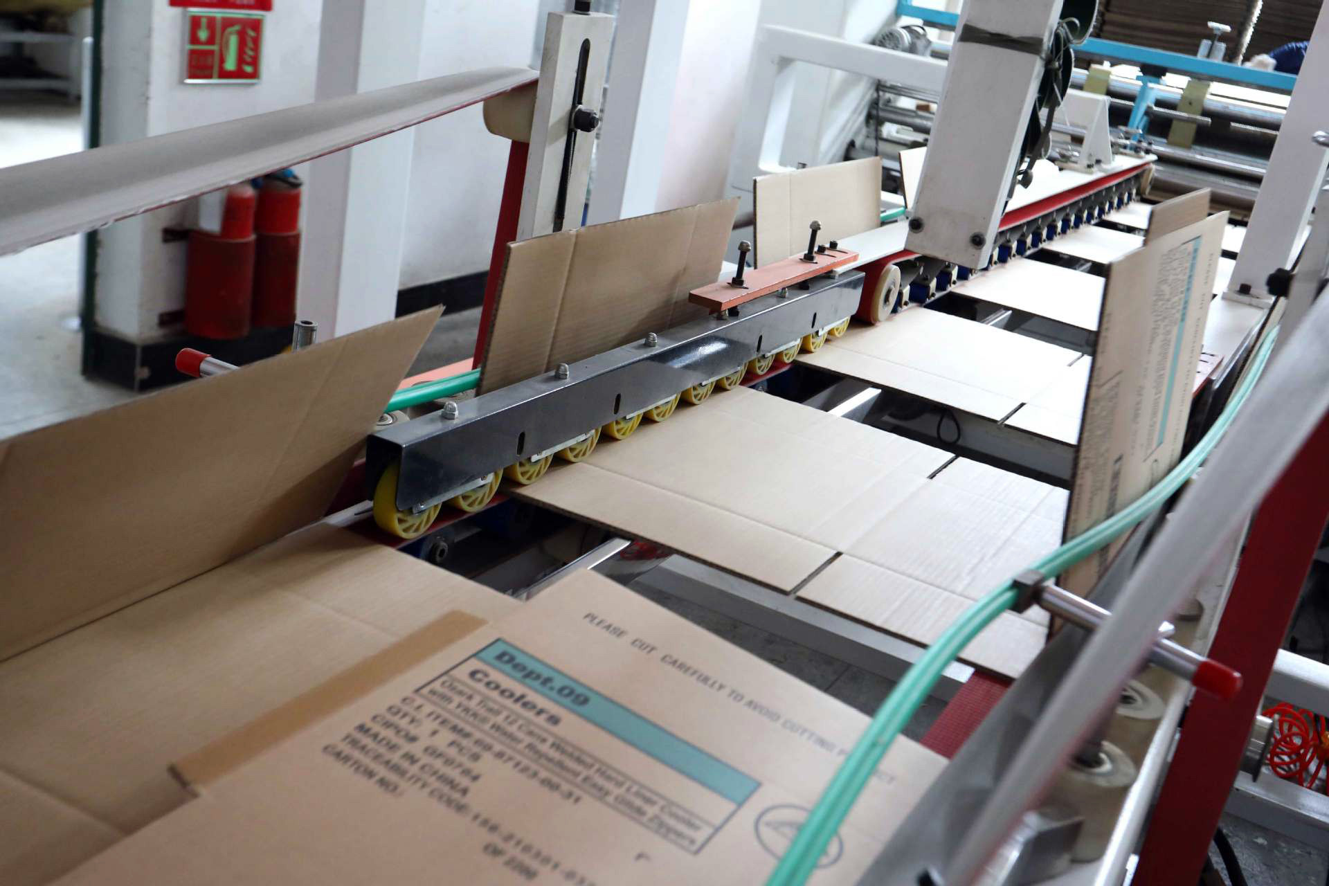 Packaging Corrugated Cardboard Box Flat Pack Stackable Yes Recyclable Material Perfect for Shipping Storage and Handling