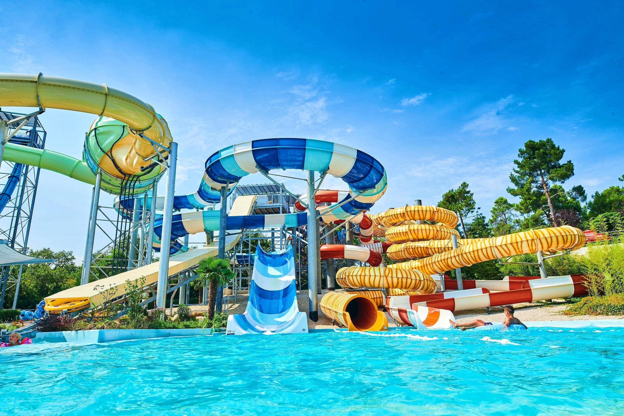 Water Park Games Equipment Fiberglass Water Slide For Children