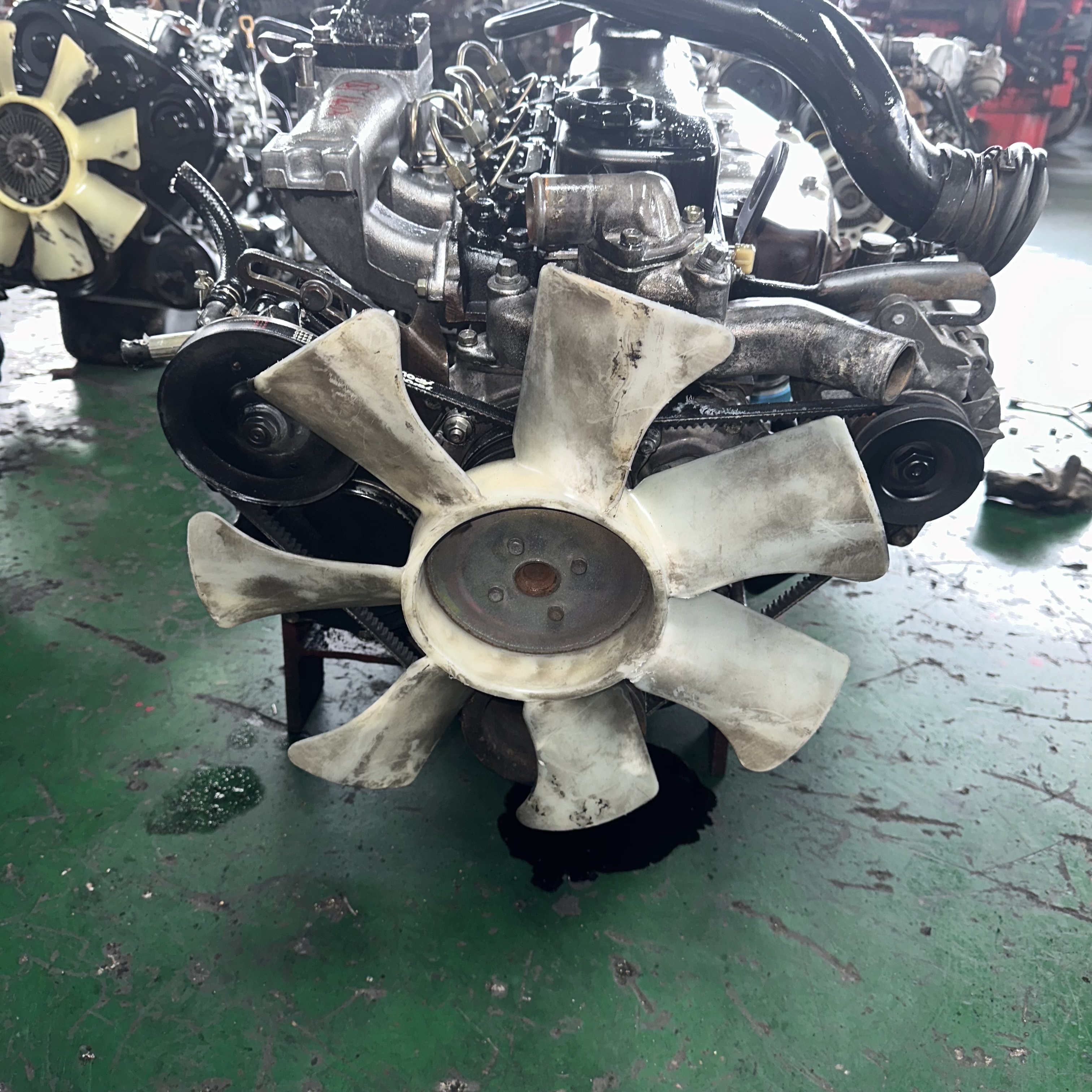 High Quality Original Complete Diesel Used Engine Block Assembly for Nissan TD27 Gearbox Conversion Kit for Car Engine