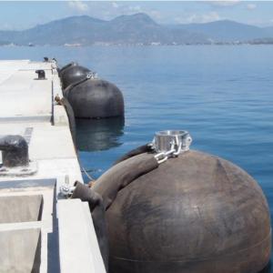 Wholesale 2.5m*5.5m Marine Durable Hydro Pneumatic Fender Natural Rubber Ship Fenders from china suppliers