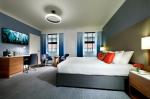 Singapore hotel interior design of Guestroom furiture Laminate wood bunk bed
