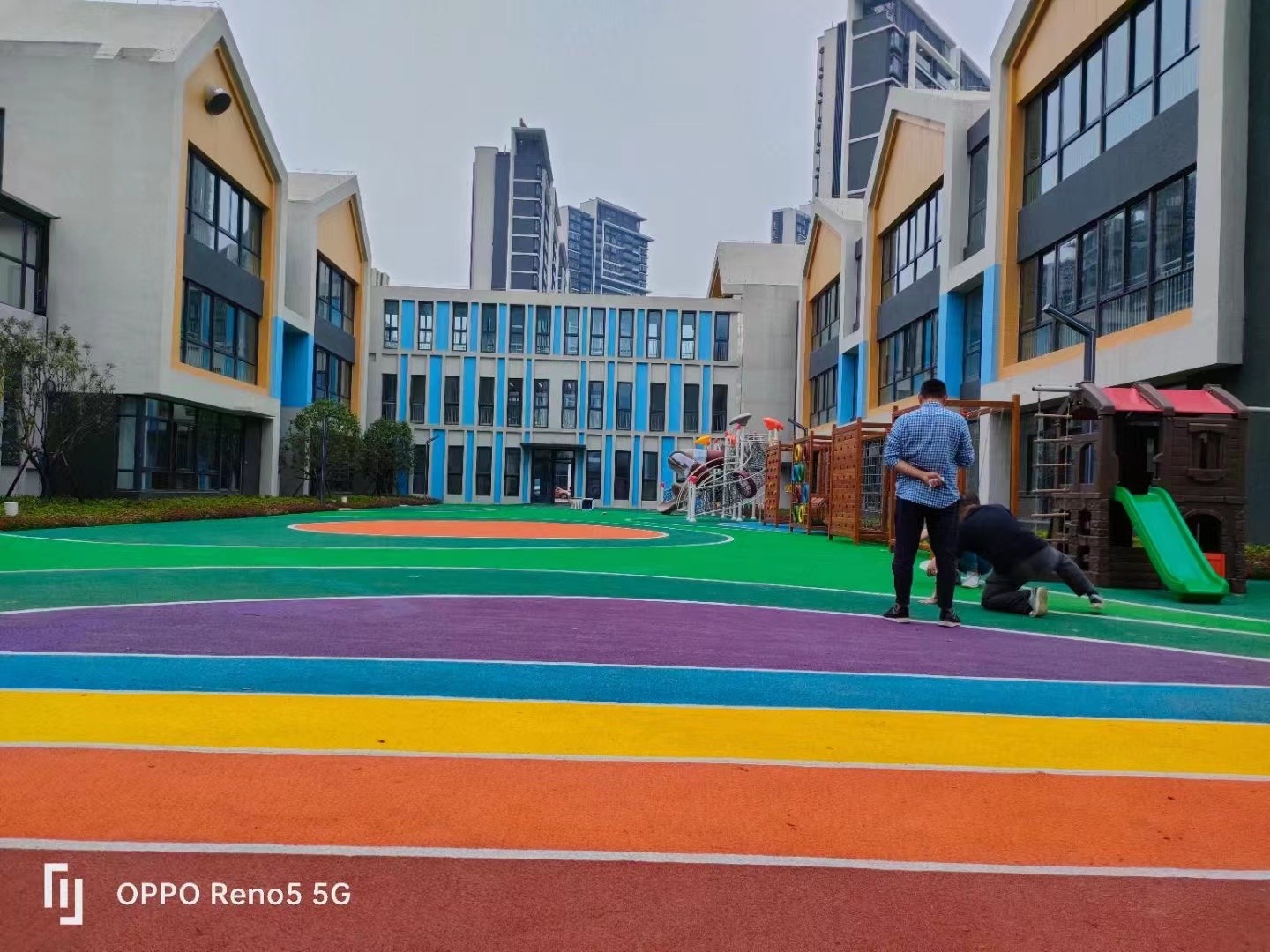 Non Toxic EPDM Rubber Granules Anti Slip For Kids Playground Floor