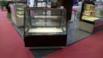 Air Cooled Commercial Cake Display Cabinet 2 To 8 Degree