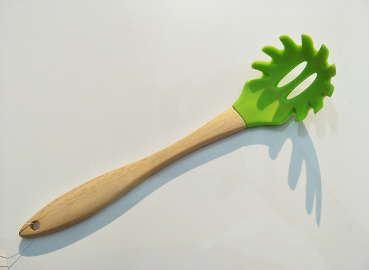 hot sale silicone kitchen Utensils cooking tools with wood bamboo handle Nonstick Cookware