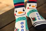 Colorful christmas snowman patterned design winter cotton socks for women