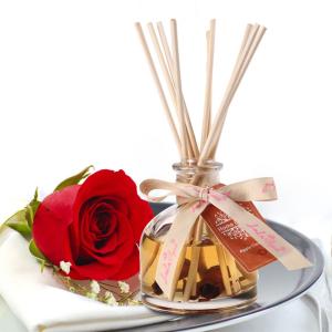 Wholesale Aromatherapy Room Fragrance Diffuser Household Odor Removal Perfume Glass Bottle from china suppliers