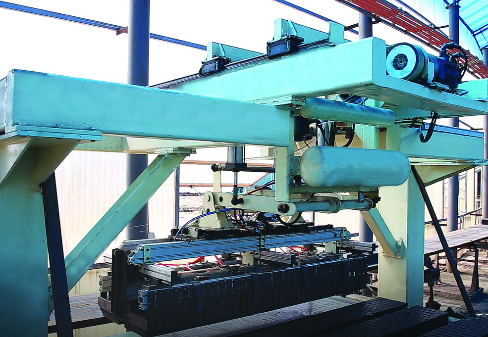 Wholesale Automatic Code Cutting Brick Stacking Machine By Industrial Robot from china suppliers