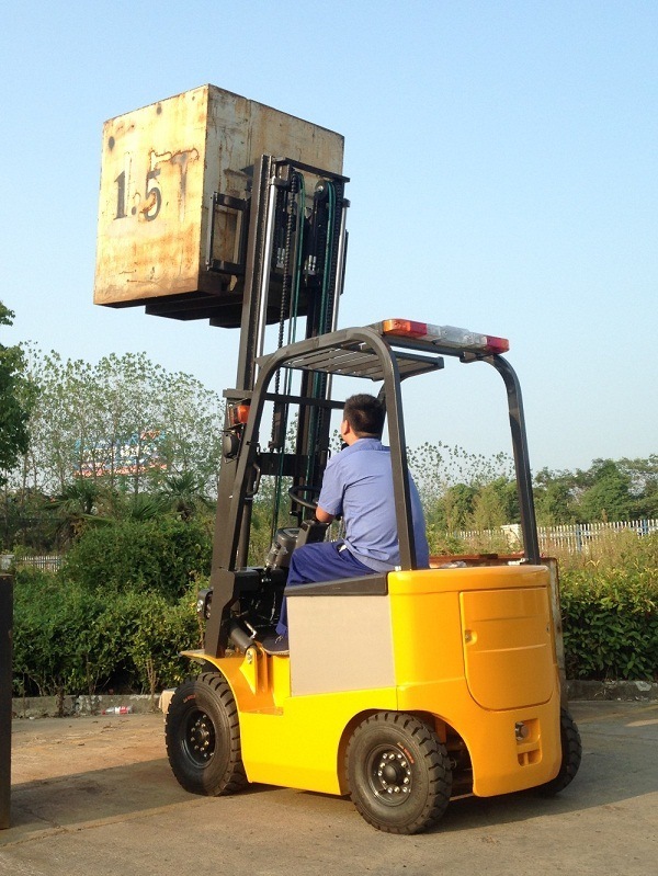 1.5t Chariot Elevateur Electric