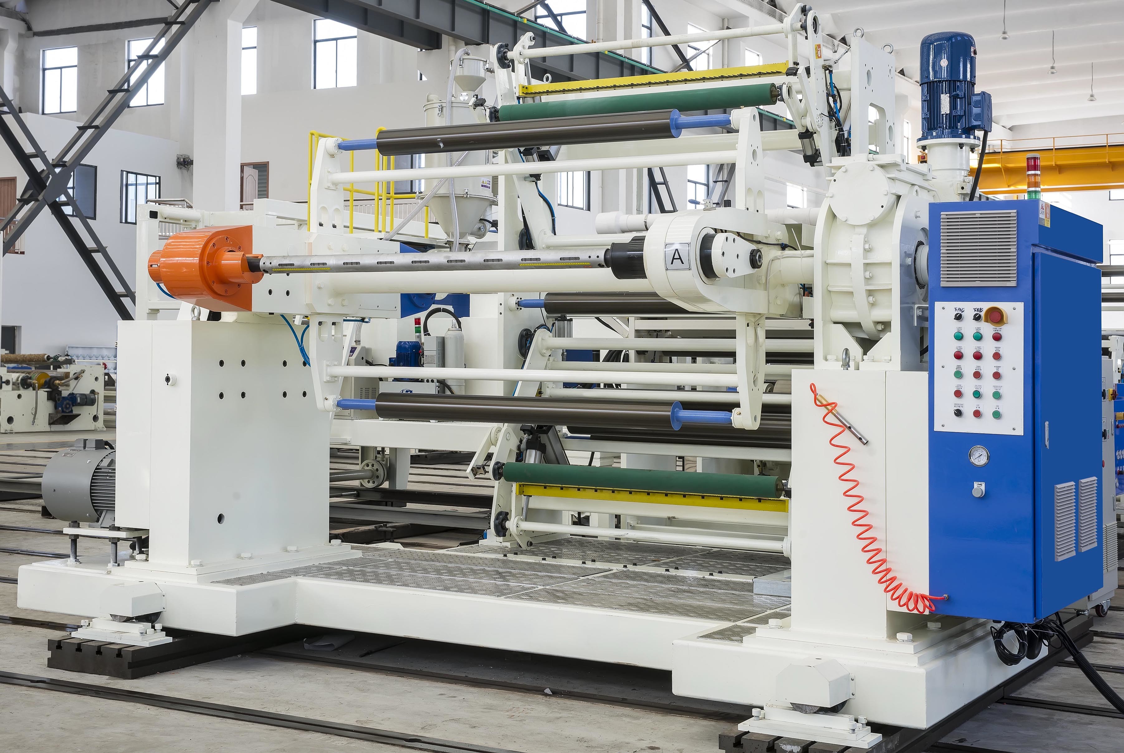 Fast Speed Automatic Paper Laminating Machine With Ultrasonic Type EPC System White and blue
