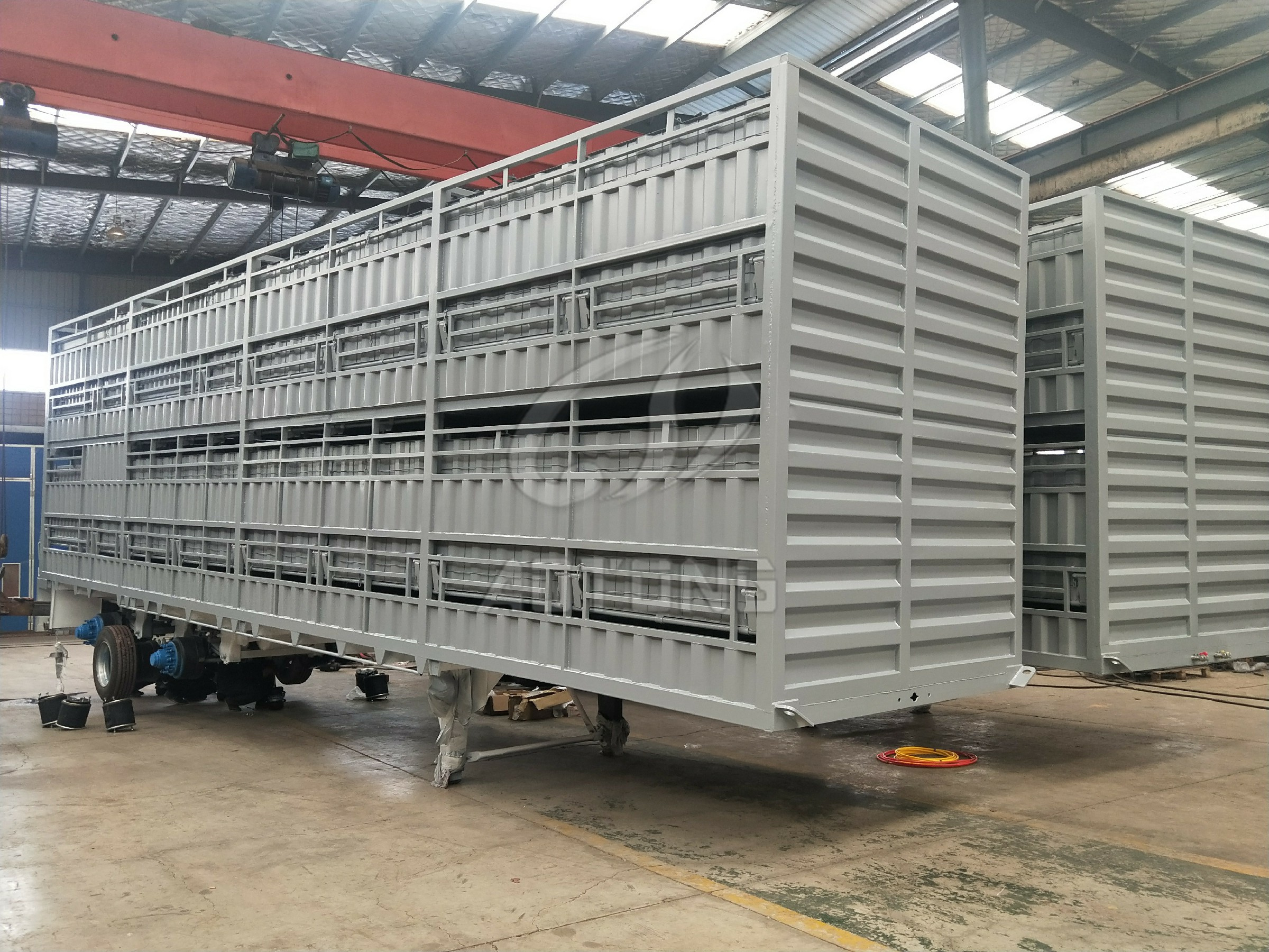 Tri Axles Stake 4 Floors Stockade Livestock Transporting Pigs Semi Trailer and Standard