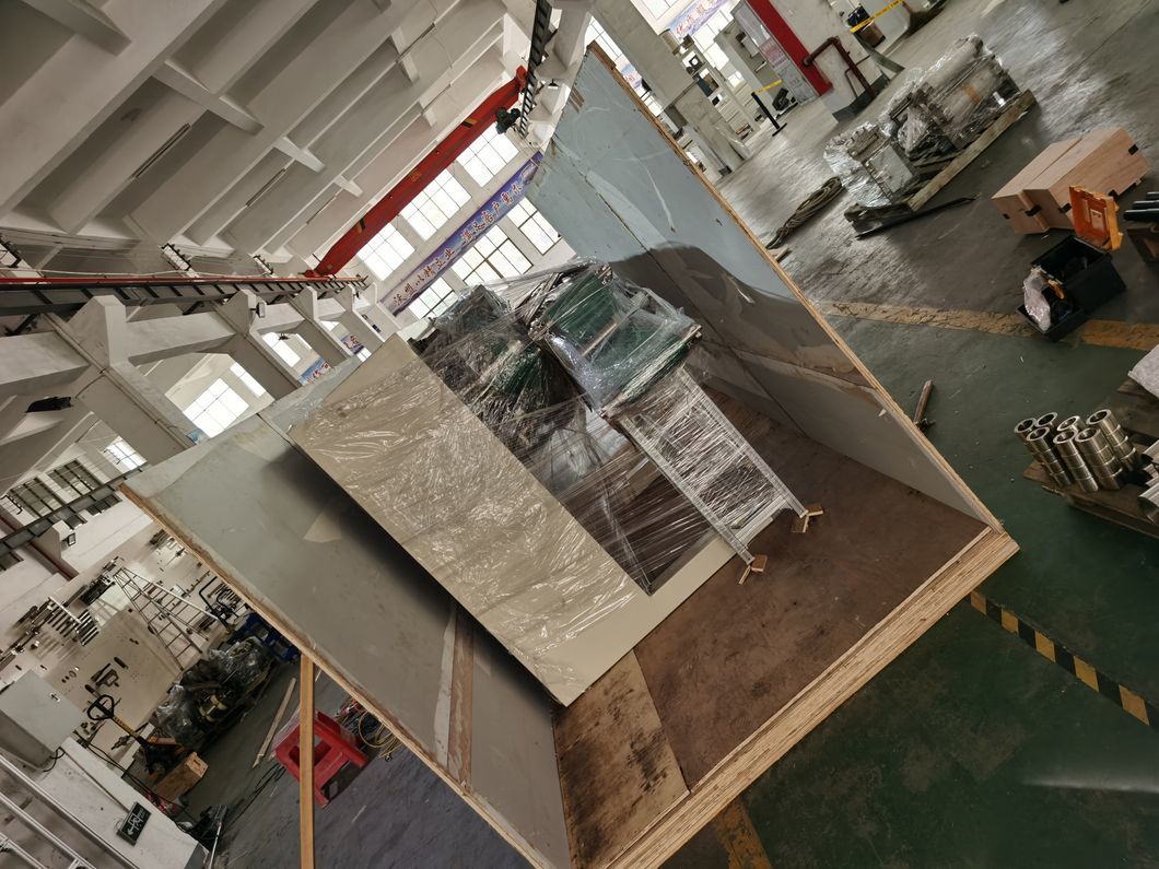 Full Automatic Adult Diapers Manufacturing Machine Light Inco Machine
