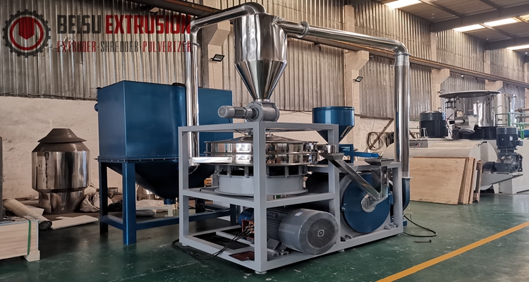 8mm Feeding Size 250-450kg/H Plastic Milling Machine