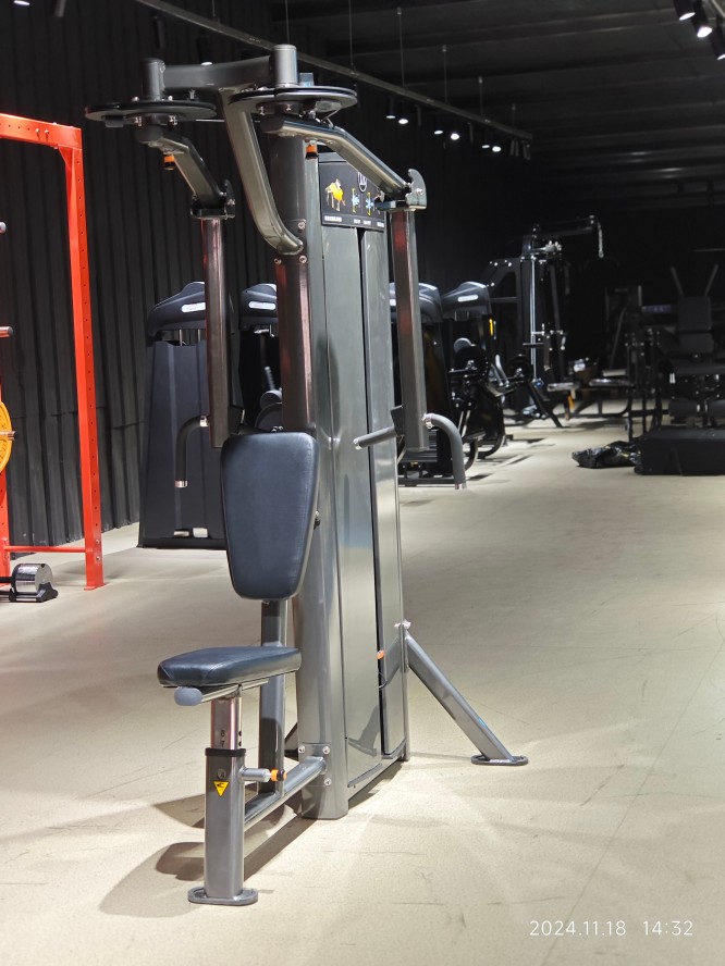Fly/Rear Deltoid Machine Commercial Fitness Equipment Pectoral Weight Training Machine