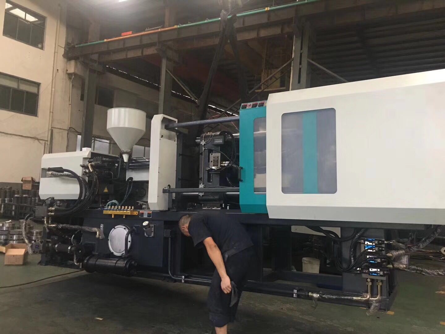 CE ISO 9001 Plastic Injection Molding Machine For Plastic Snap Button 10mm