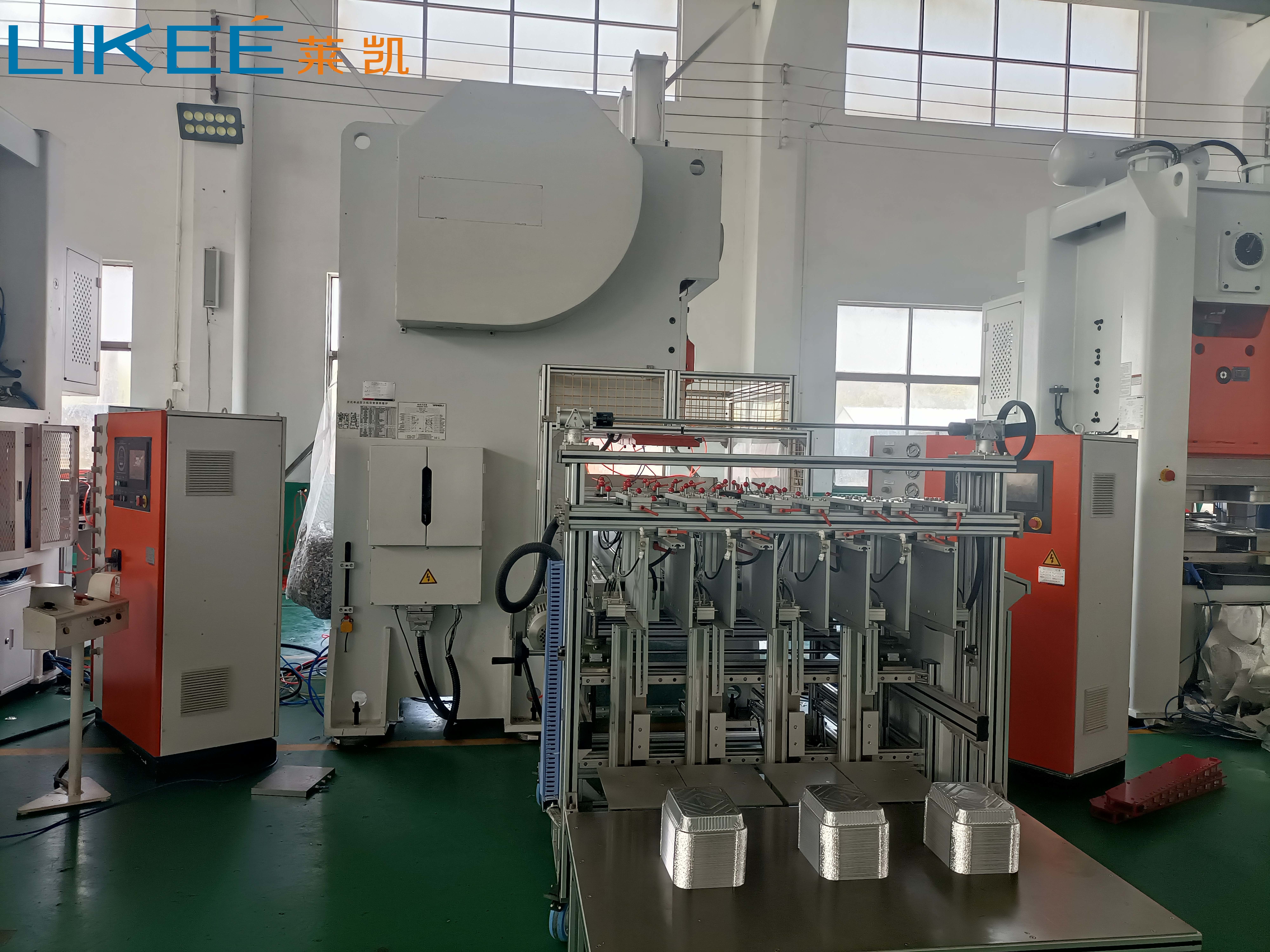 Siemens Motor High Speed 3 Cavities Aluminium Foil Container Making Machine