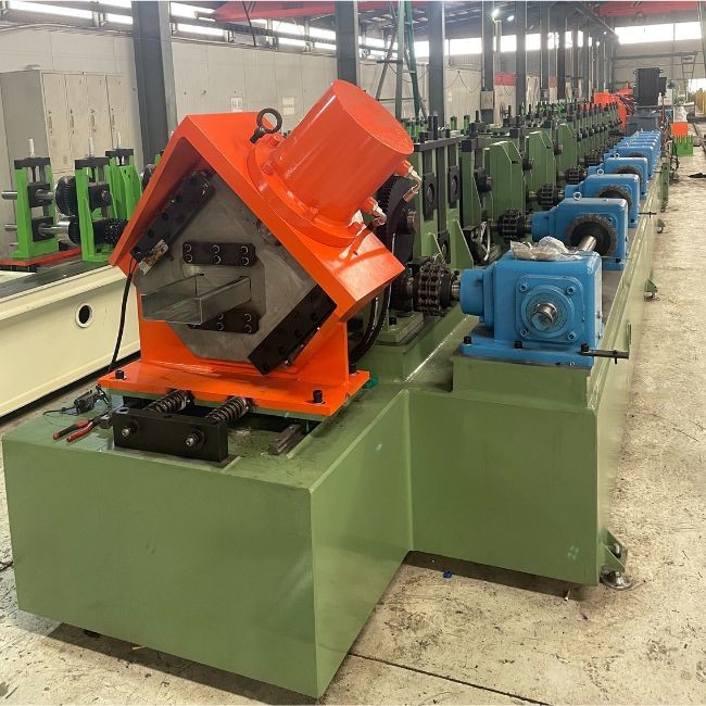 ISO9001 Automatic C Purlin Machine 0-30m/min With GCr15 Steel Rollers / Yaskawa Inverter