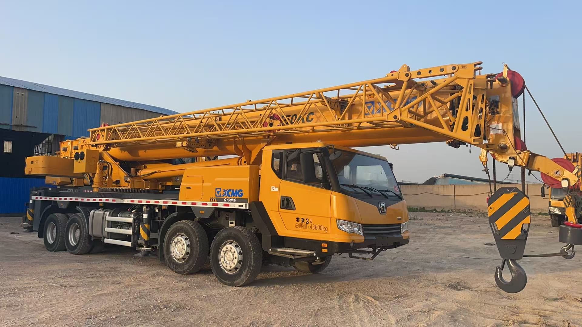 Five-Arm Crane Jib Qy50KC 2023 Years XC MG Mobile Crane 50tons for Heavy-Duty Construction Projects