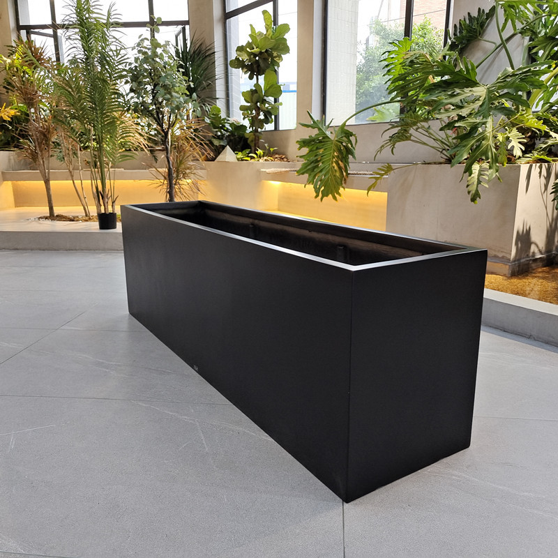 Matte Garden Fiberglass Flower Pots Black Color For Outside