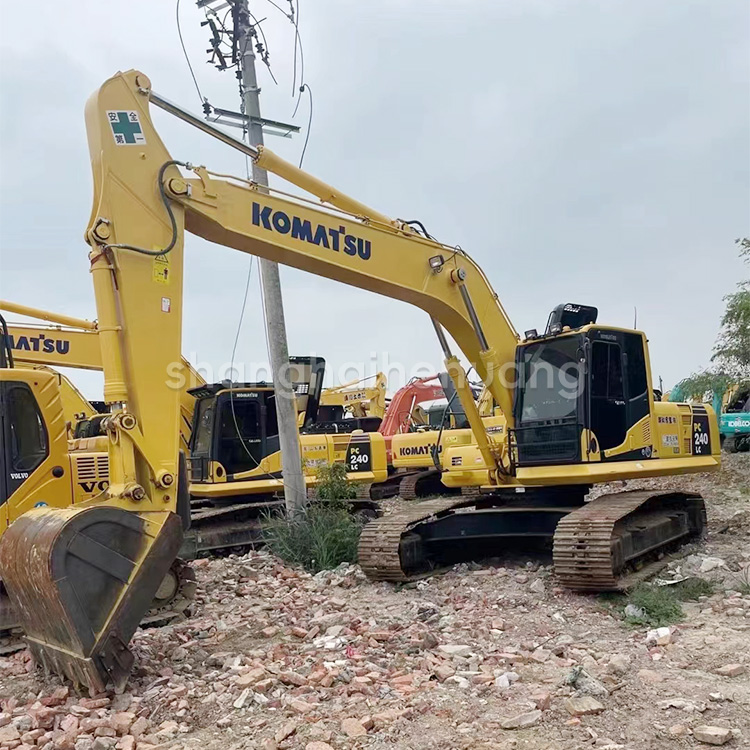 123KW Second Hand Komatsu PC240 Excavator With 1.2m3 Bucket Capacity
