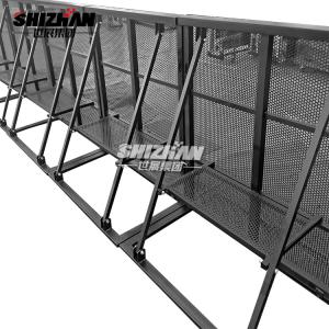 Wholesale Concert Metal Crowd Control Barrier Anti Slip 1x1.2x1.2m from china suppliers