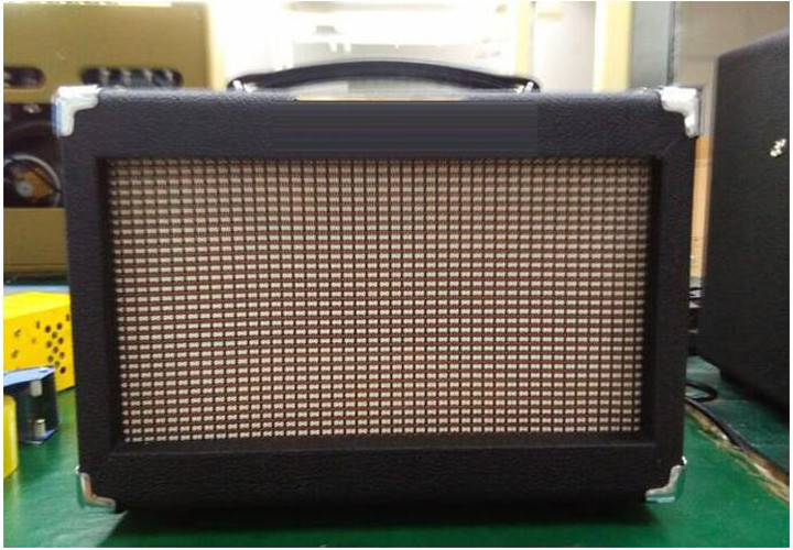 5F2A Style Champ Handmade Tweed Guitar Amplifier Head, 5W with Volume and Tone Control Classic A Tube Guitar Amp