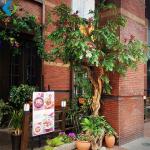 Outdoor Fake Lagerstroemia Indica Tree For Corner Decoration 3m Height