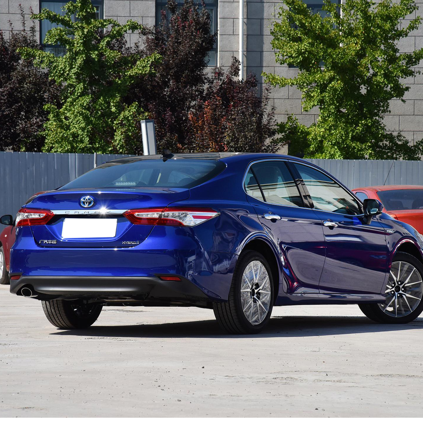 Hybrid Car To-yota C-amry 2023 2024 2.5l 0km Used Car In Cars Used To-yota Car Entertainment System Yes Tire Size R16
