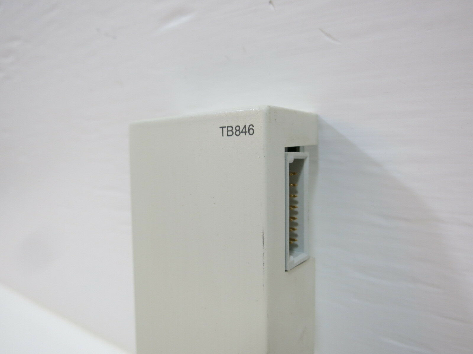 TB846 3BSE021439R1 brand new and original,Modulebus extension cable adaptor two D-sub, male. Two TK801 cables for redund