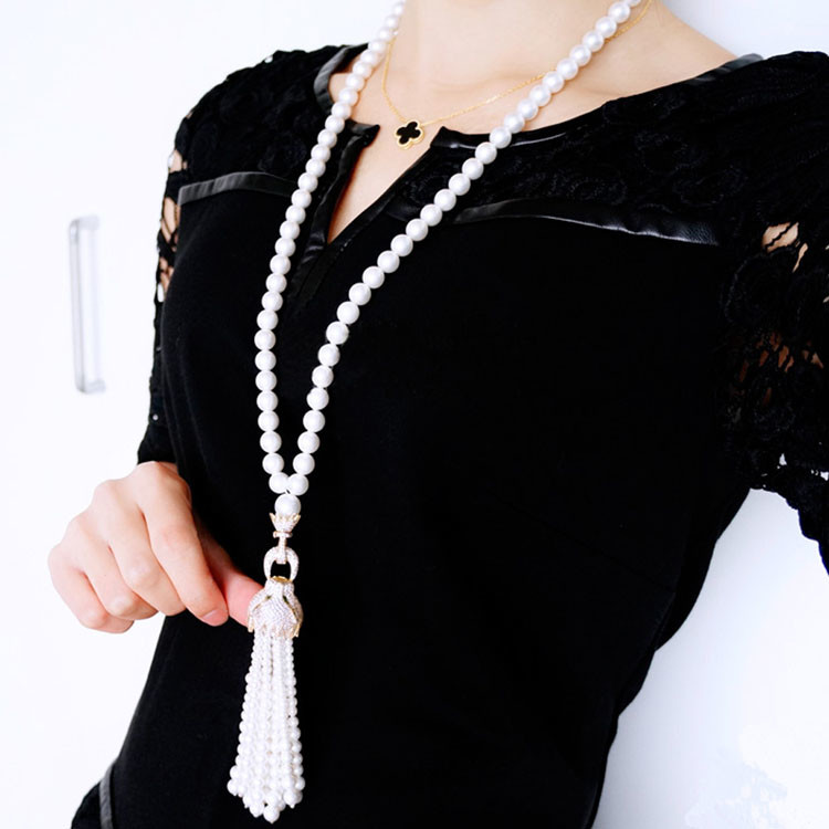 Round Shell Pearl Necklace with Cubic Zirconia Tassel Charm Gold Plated (SN702142)