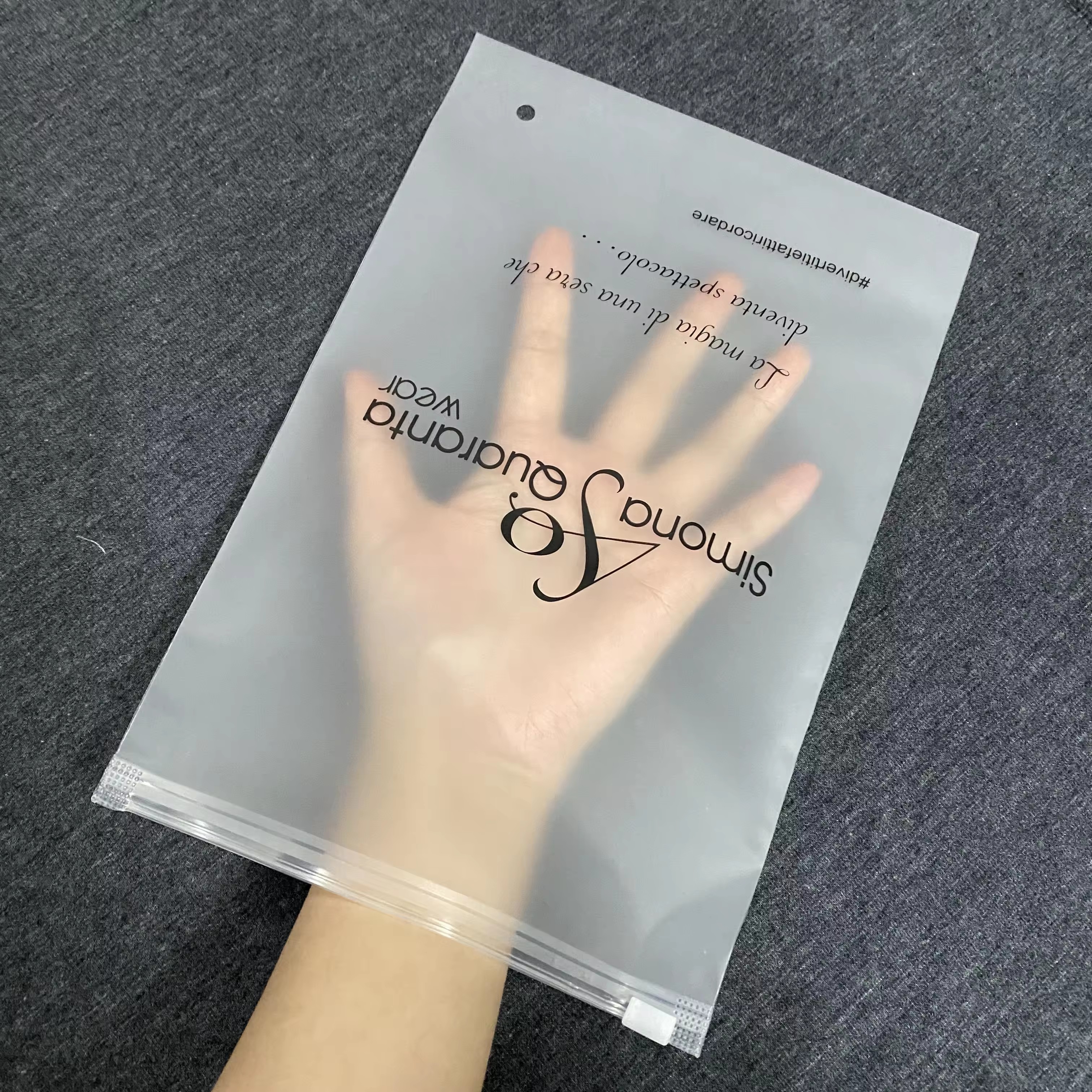 Moisture Resistant Reusable EVA CPE Clear Storage Bags With Zipper