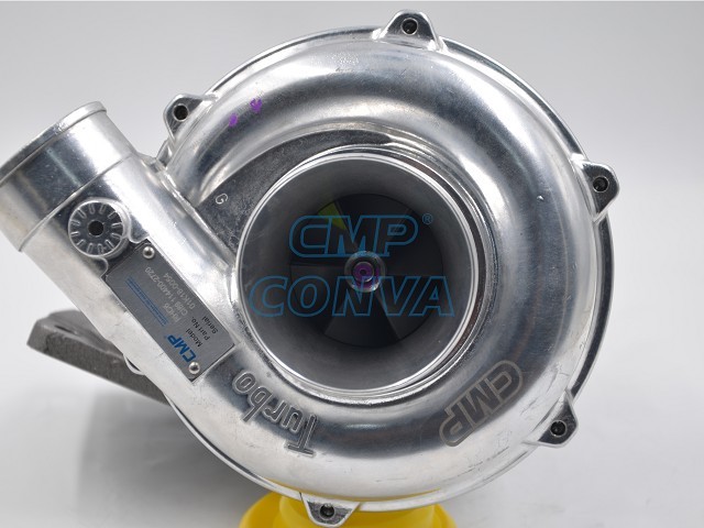 EX200-2 6BD1 RHC6 114400-2720 Diesel Turbocharger / Turbo Engine Spare Parts