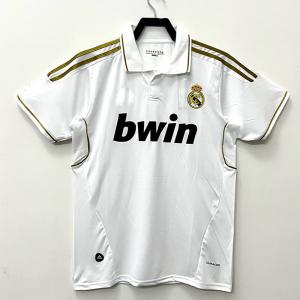Wholesale Custom Retro Soccer Jerseys White Classic Football Shirt Wear Men