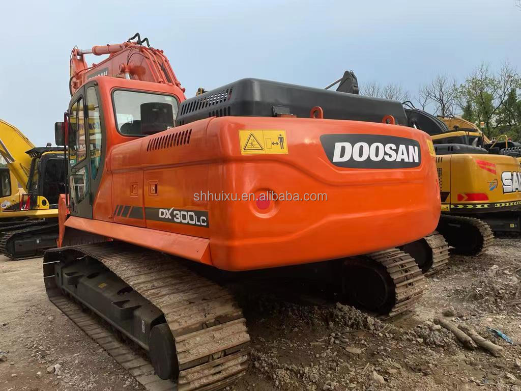 Used Doosan DX300 excavator 30ton second hand excavator good condition