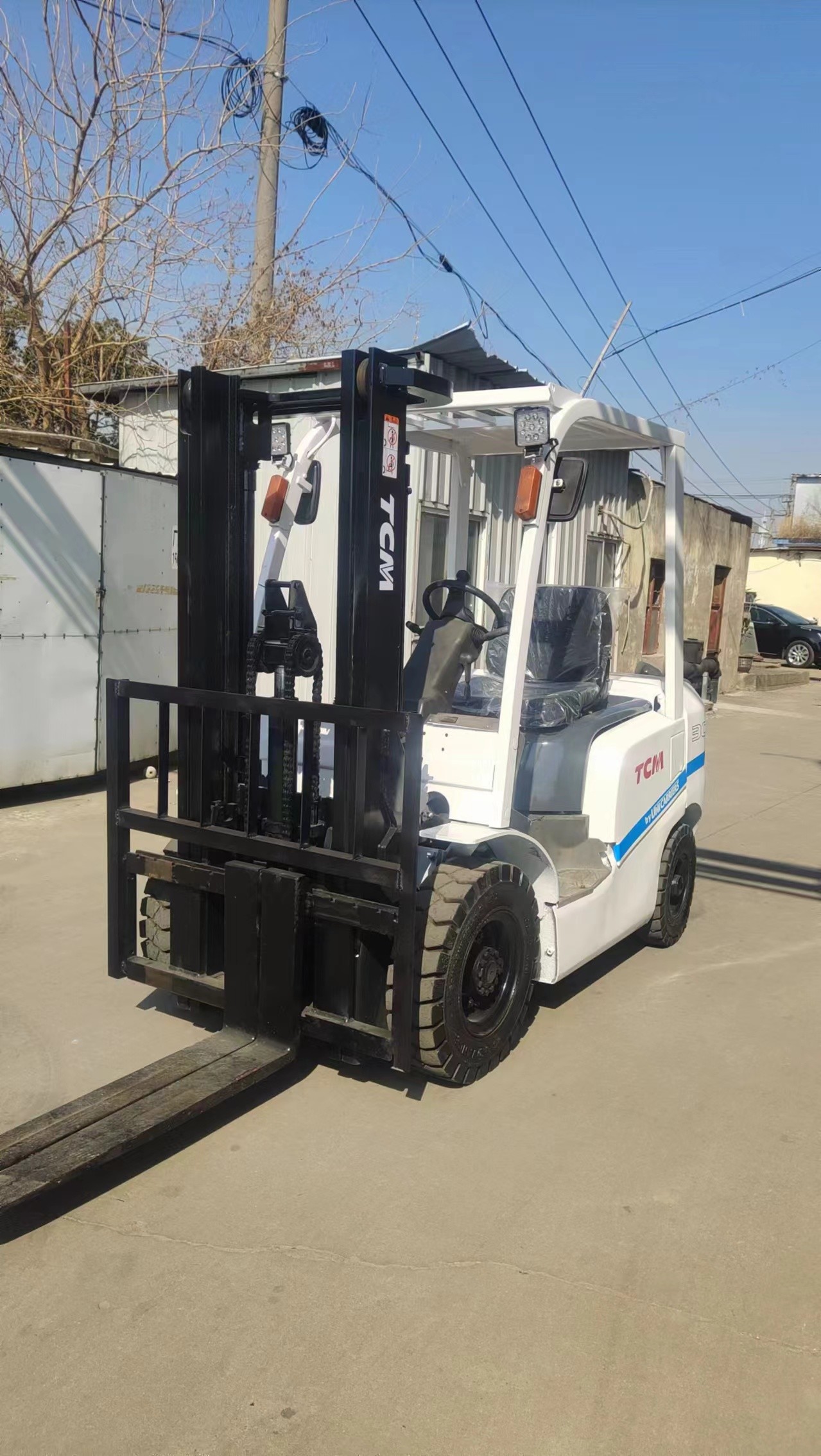 TCM 30 3 Tons Used Diesel Forklift 3 Meters Diesel Loading Machine High Efficiency