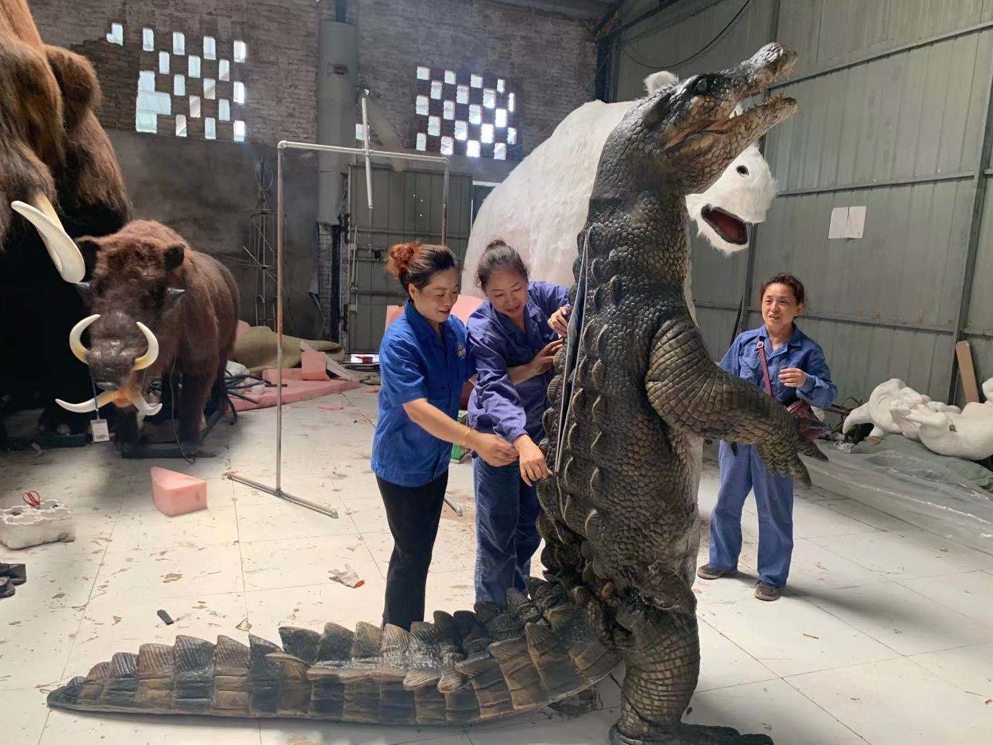 Interactive Realistic Crocodile Costume For Amusement Park