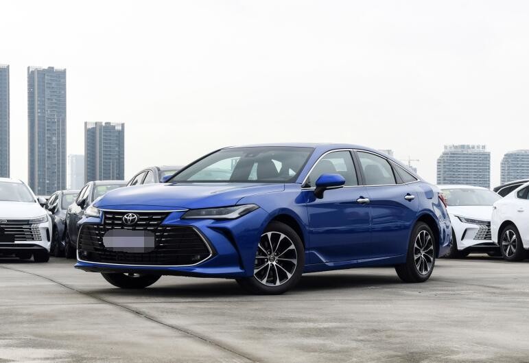 Toyota AVALON 2022 Dual Engine 2.5L XLE Version Hybrid New Car