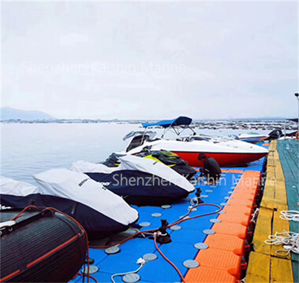 Portable Floating Platform Modular Floating Pontoon Cubes 350kg/Sqm Load Capacity