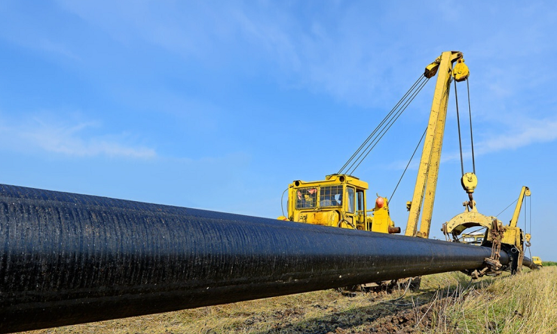 Strong Lifting Capacity Crawler Pipe Layer with Stretchable Weight