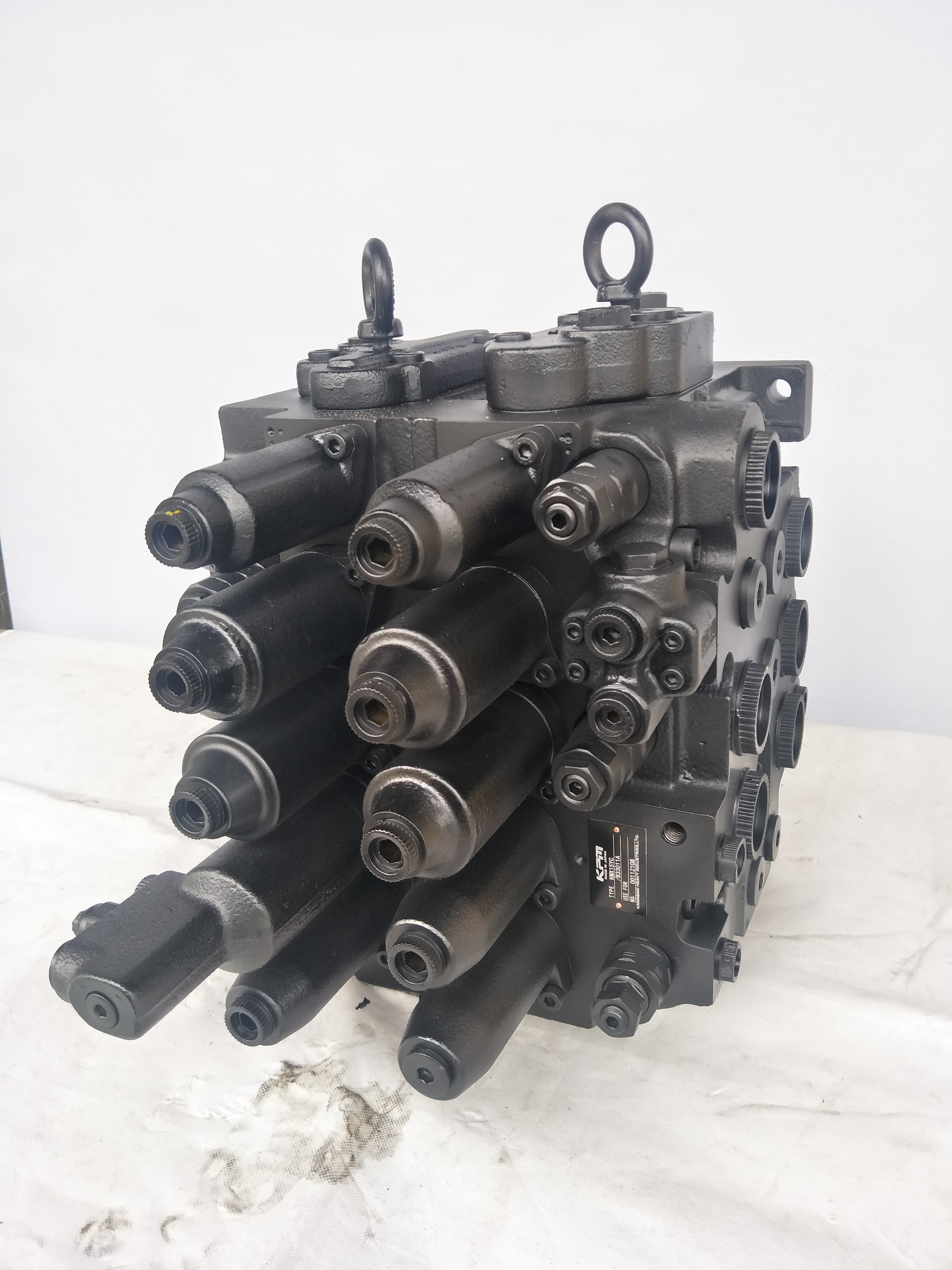 Excavator Distribution Control Valve For SK250LC-6E SK230LC-6E SK260 ISO9001