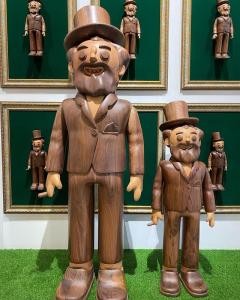 Wholesale Contemporary Standing Wooden Art Sculpture 145cm Abstract Garden Decor from china suppliers