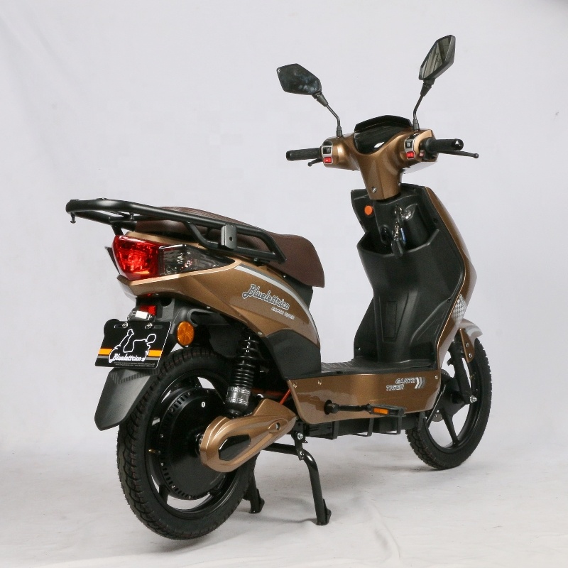NO Foldable 800W 48V E Moped Scooter With 20Ah Lead Acid Battery EEC Certification