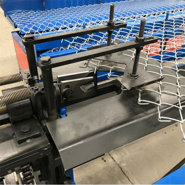 Stable Performance Chain Link Fence Maker Machine Quick Setup