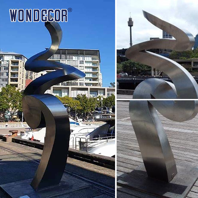 Outdoor Square Metal Art Forged Geometric Shaped Stainless Steel Sculpture