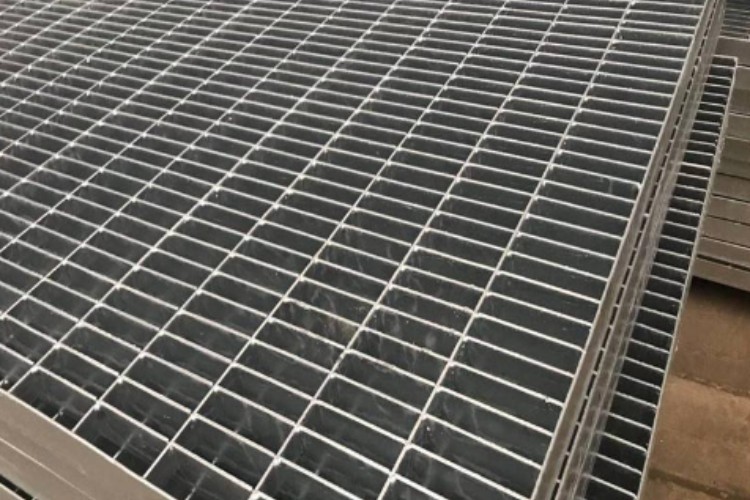 Square Galvanized Grating 30mm 40mm 60mm Heavy Duty Steel Grating